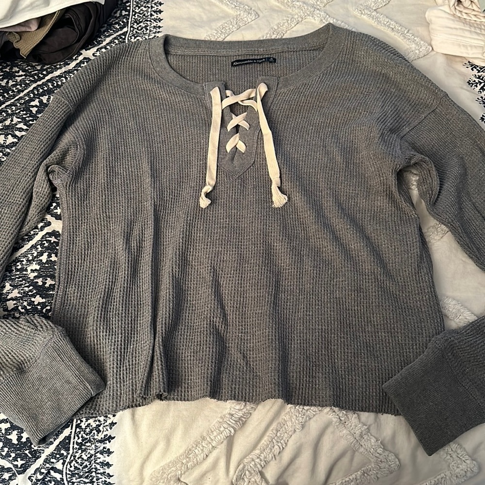 Long sleeve crop tie front top